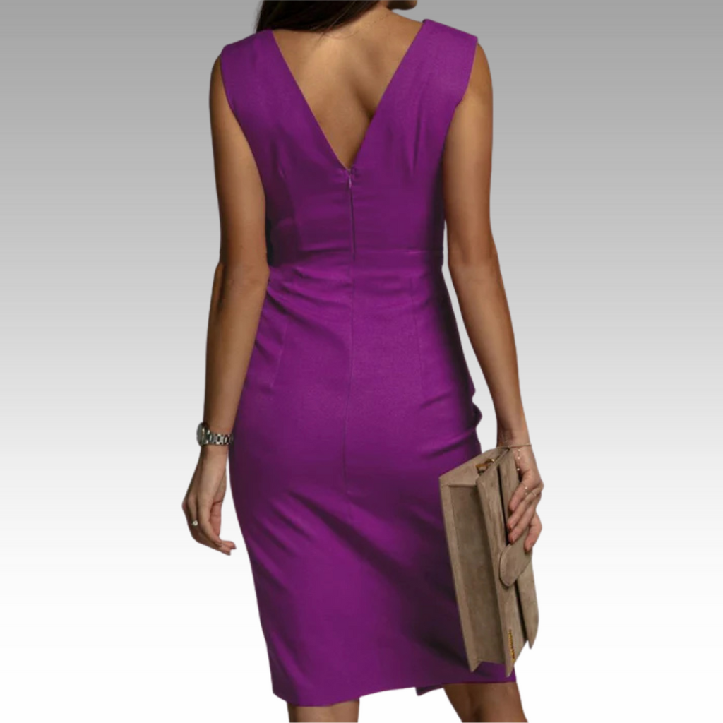Regalia™ – Elegante getailleerde jurk met V-hals en split