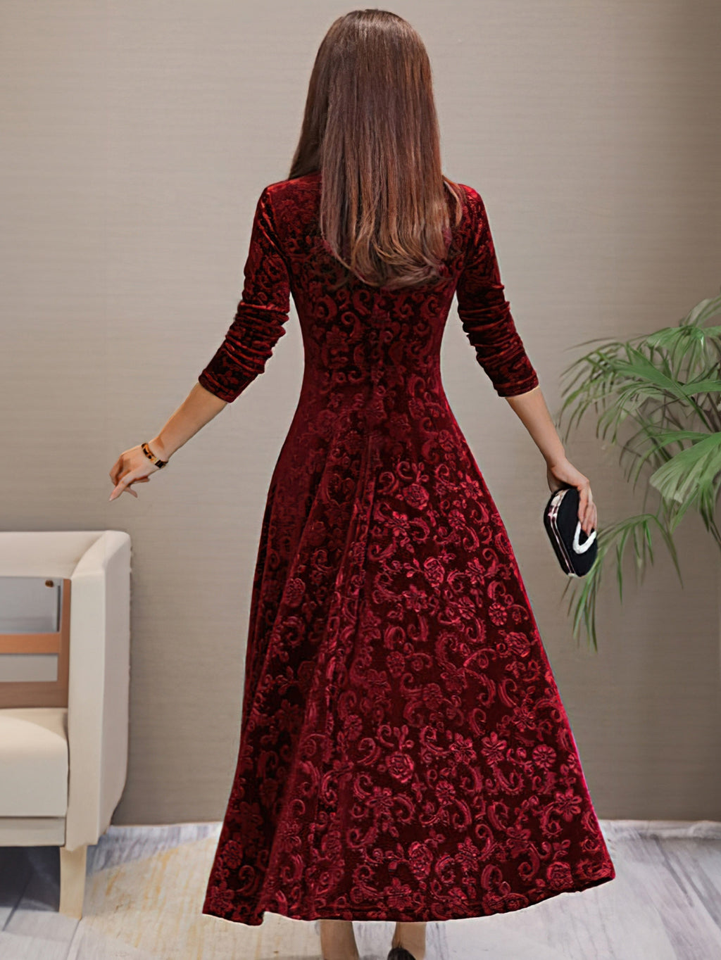 Anny™ – Elegante fluwelen feestjurk met V-hals