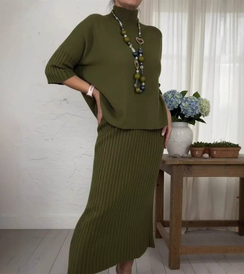 Marlene™ – Gebreide set met geribbelde rok
