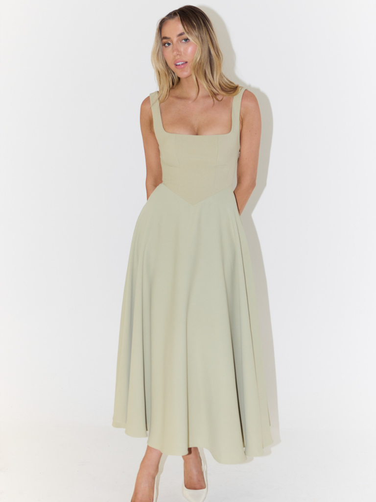 Julia | Elegante midi-jurk met vierkante hals