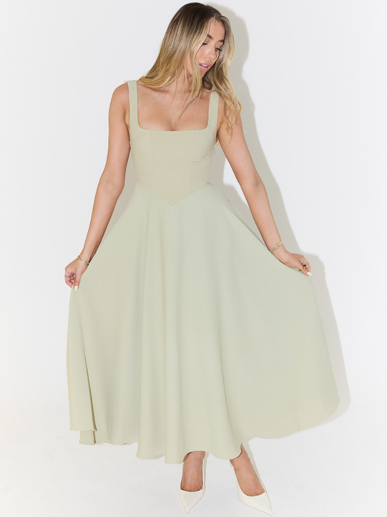 Julia | Elegante midi-jurk met vierkante hals