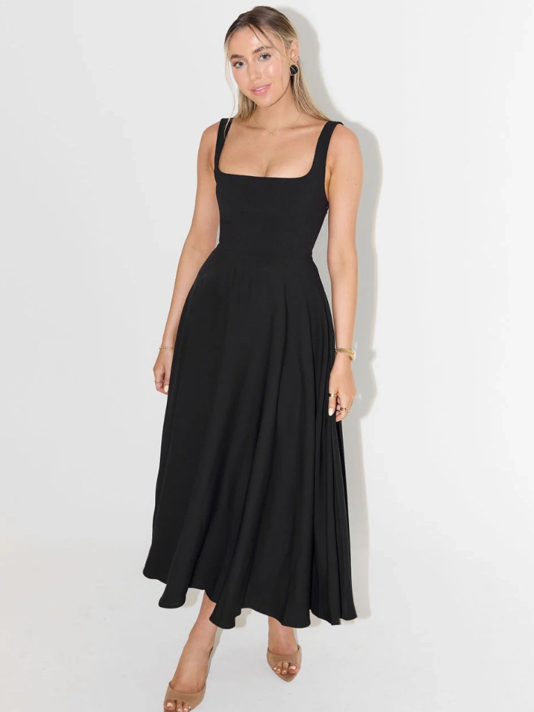 Julia | Elegante midi-jurk met vierkante hals