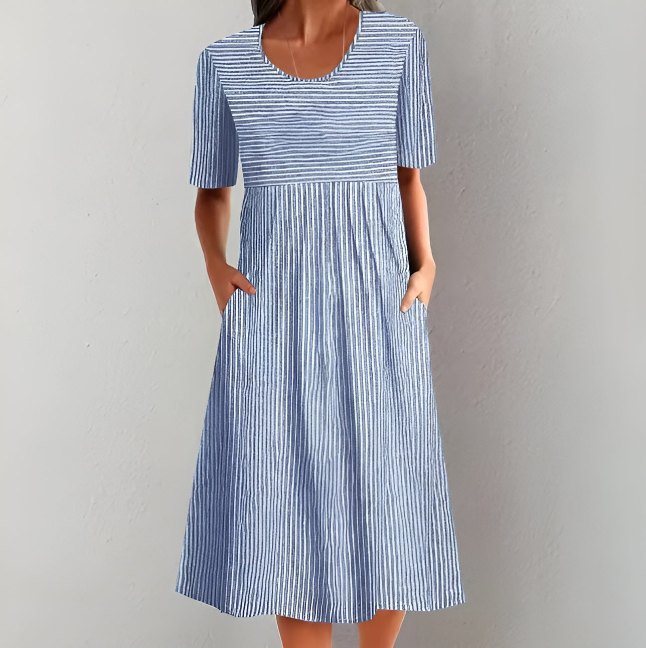Aquelle™ – Elegante gestreepte midi-jurk met maritieme toets