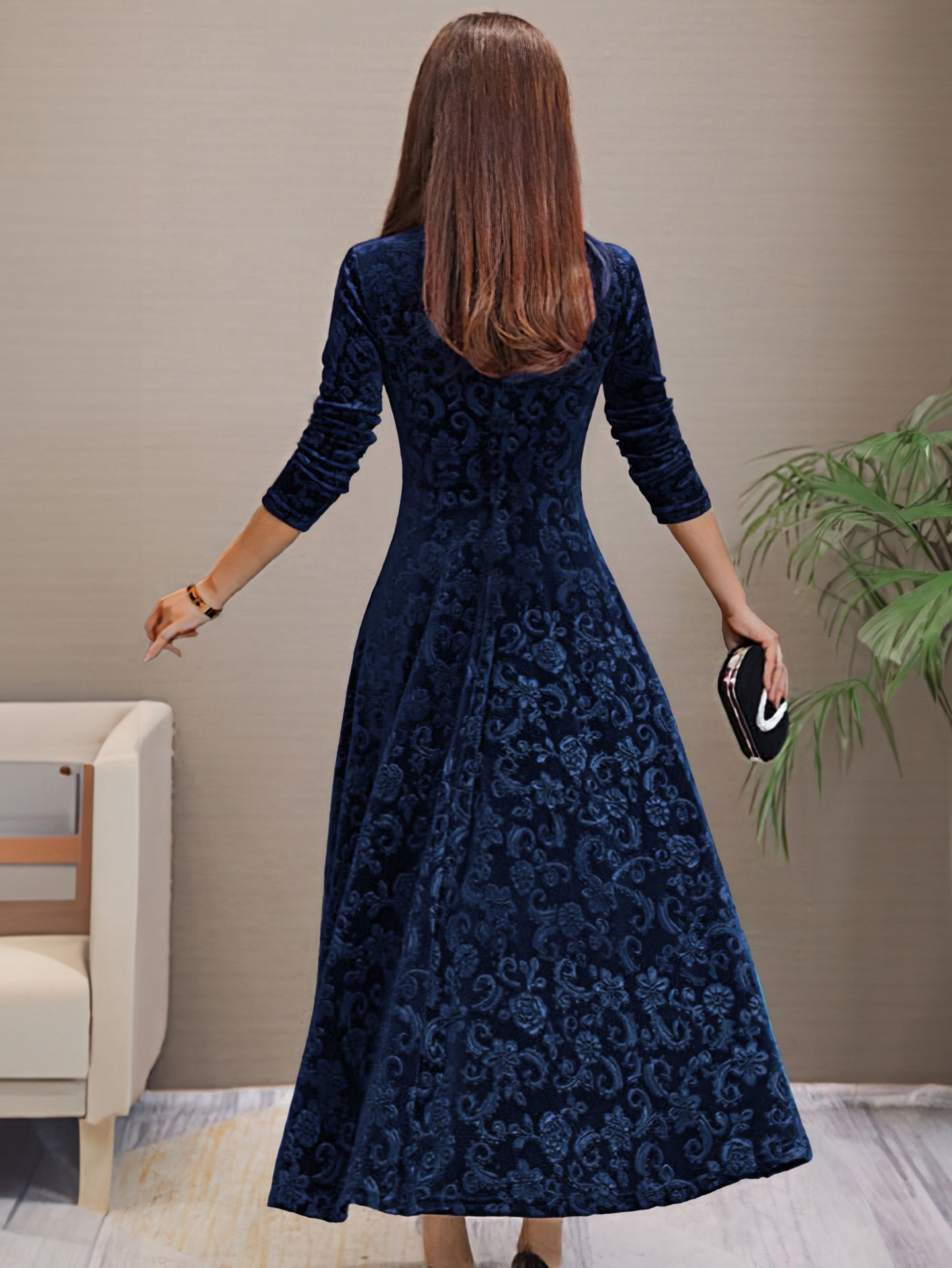 Anny™ – Elegante fluwelen feestjurk met V-hals